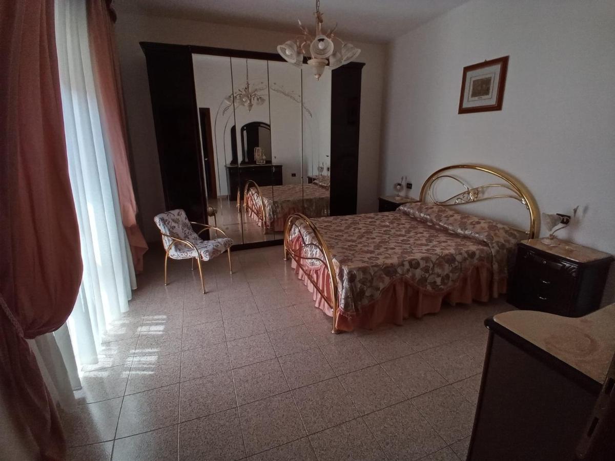 B&B L'Asfodelo 弗卢米尼马焦雷 外观 照片